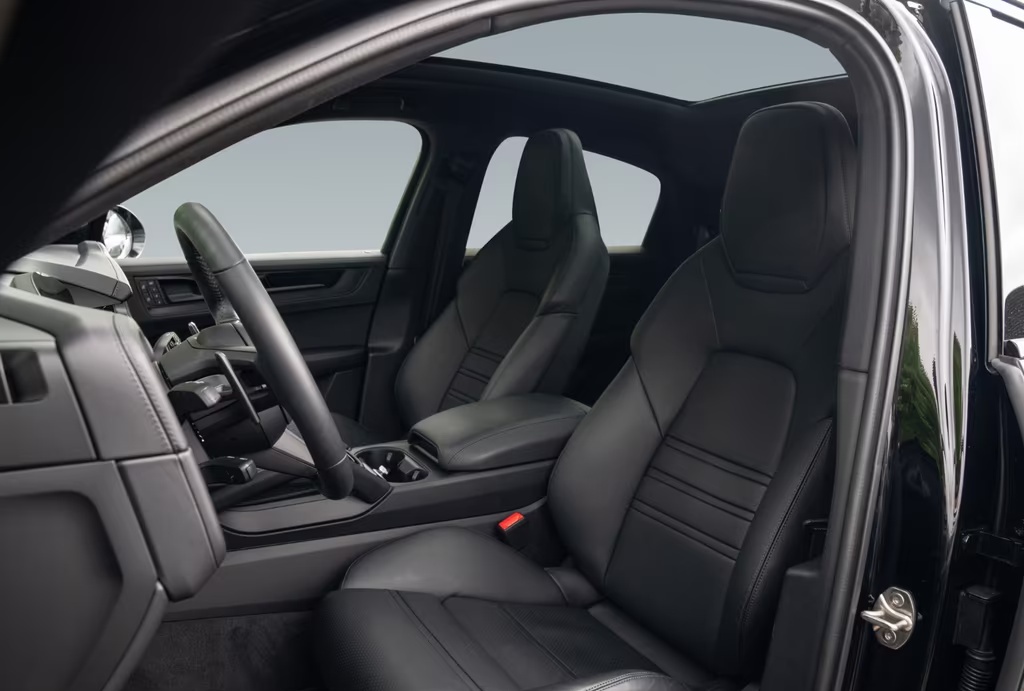 PORSCHE Cayenne Coupé 3.0 V6 470ch E-Hybrid Black Edition